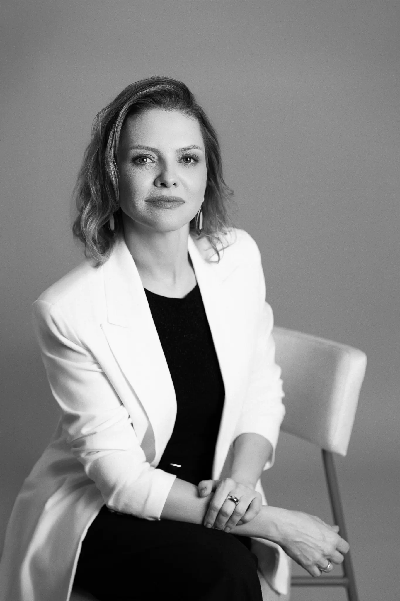 Daniela Mader em retrato profissional
